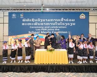 Lao PDR Government and partners at joining the Coalition ceremony 